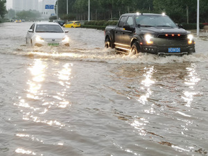 湖北发布首个高温红色预警，多地气温将超40℃！这一省3县区出现特大暴雨，最大累积降雨量超过270毫米