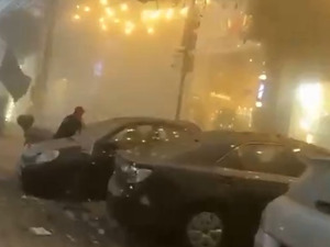 突发！以色列空袭黎巴嫩首都南郊，已致3死74伤！黎计划向联合国提出申诉！伊朗最高领袖会见黎真主党副总书记