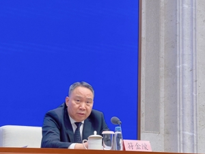 国新办举行“推动高质量发展”系列主题新闻发布会（财政部）