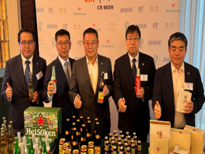 华润啤酒上半年中高档啤酒销量占比首破五成 董事会主席侯孝海：“雪花纯生”有望率先成为百万吨销量纯生单品