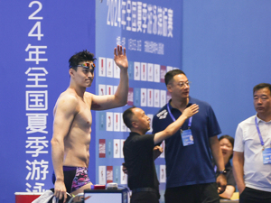 33岁孙杨复出，首战夺冠！
