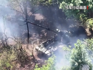 乌称袭击俄一油库！泽连斯基：冲突最终将以对话方式结束！拉夫罗夫：第三次世界大战或不会仅局限于欧洲