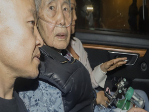 秘鲁前总统藤森去世，曾被法院判处25年监禁，7月宣布将参加总统选举