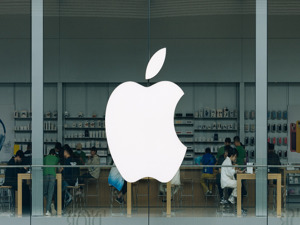 热搜！iphone 16系列直降1200元？这款机型首批货源开售秒罄，沙漠金版本最抢手