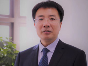 专访东方金诚首席宏观分析师王青：降准降息对实现“5.0%左右”的经济增长目标具有重要意义