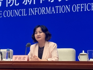 金融监管总局答每经问：推动保险机构通过设立私募证券投资基金开展长期股票投资试点，后续将扩大试点范围