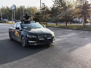 特斯拉入局Robotaxi 中美自动驾驶竞赛“提速”