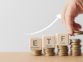 狂奔的ETF：规模突破3.5万亿元！12家公募瓜分超八成份额，产品名称混乱、同质化问题如何解？