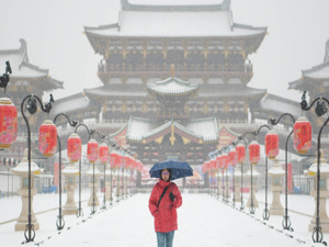 局地特大暴雪，气温骤降16℃！下半年首场寒潮来袭！气象部门紧急提醒