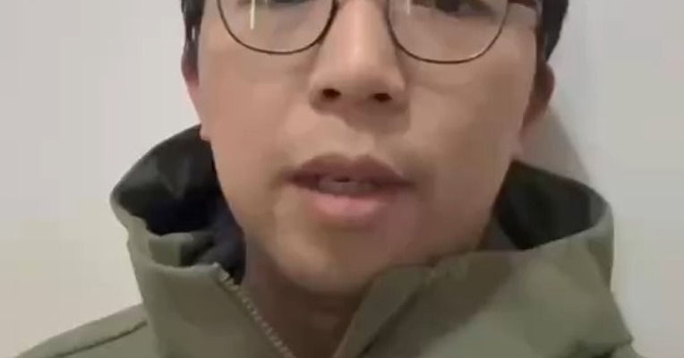 特朗普关税“大棒”一挥！一个美国家庭，年开销增加4000美元
