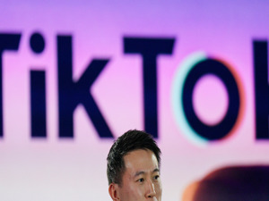 特朗普最新表态！赞成TikTok继续在美国运营！曾会见周受资，称“对TikTok有好感”