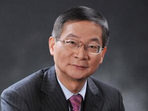 专访盛松成：促消费政策应兼顾短期与长期，未来提振消费的重点在于服务业