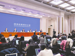 每年至少新增几千亿元！吴清：三大要点推动中长期资金入市