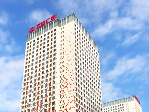 万达商管总裁张霖因个人原因辞职，张春远接任