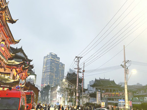 荒废近10年后神秘买家超12亿接盘 上海城隍庙广场项目能否迎新生？