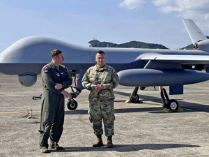 最新！美国MQ-9“死神”无人机被击落！美国务院宣布将胡塞武装列为“外国恐怖组织”