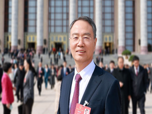 全国人大代表、传化集团董事长徐冠巨：倡导龙头企业主导或参与特色产业集群建设