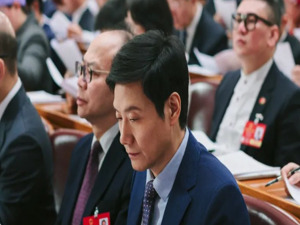 雷军发表政府工作报告听后感：要旗帜鲜明地“反内卷”，坚持走高质量发展道路