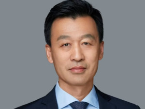 深读政府工作报告| 专访桑百川：绿色贸易和数字贸易是服务贸易创新发展的两大支点   
