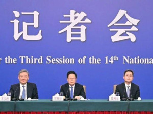 国家发改委主任郑栅洁：把补短板和增后劲更好结合起来，加力扩大有效投资