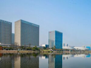 机器人公园正式开园 新川创新科技园展现未来城市发展蓝图