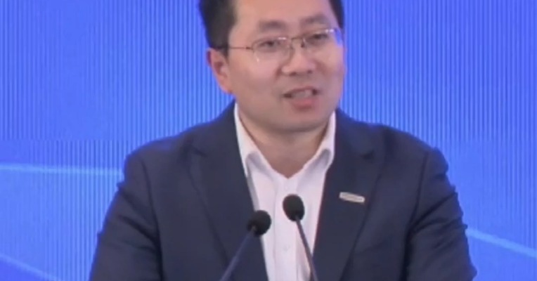 深蓝CEO羡慕雷军天天上热搜 : 天天过年，有时一天过几次年 