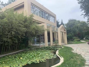 曾经的“北京第一别墅区”玫瑰园原主去世，1996年就垫资7000万元盖豪宅
