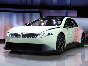 车展速递丨BMW新世代驾趣概念车首次亮相 齐普策：DeepSeek今年内“上车”在售新车型