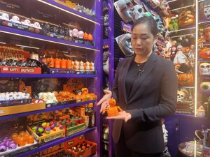 “义乌最牛老板娘”聂自勤30答：美国客户很重要，但此路不通还有别的路