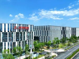 孵化又一硬科技公司 成都高新区企业“人形机械手”亮相