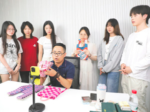 “两办”发文着力解决群众急难愁盼