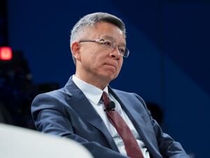2025夏季达沃斯热议AI机遇！IMF副总裁李波：AI可助发展中国家“弯道超车”，但还需考虑基础设施、技术积累等因素