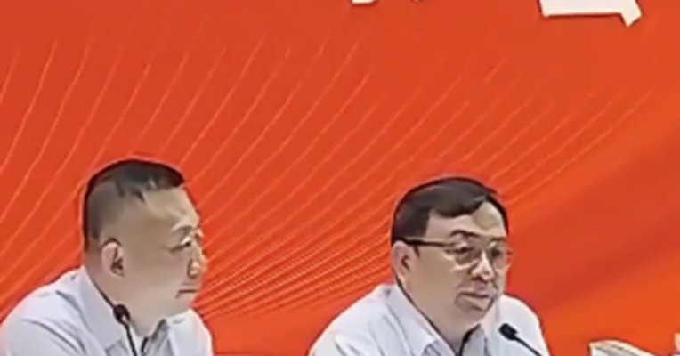 股东大会王传福哭了 比亚迪就是我的生命 我们不会拉踩别人