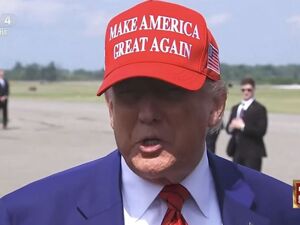 特朗普暗示美国可能放松对伊朗制裁！还想要把国防部改成战争部