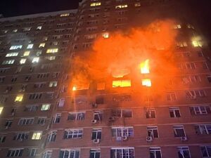 泽连斯基任命乌克兰新任武装力量联合部队司令！乌称俄袭击敖德萨市致2死！普京：俄方已准备好与乌举行新一轮谈判