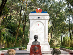 铭记历史 缅怀先烈丨库里申科：用生命保卫中国人民