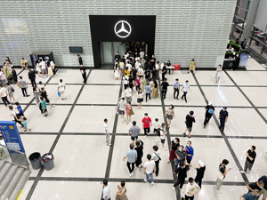 “豪车税”新规落地：捷豹路虎火速“兜底”，奔驰、尊界部分车型也加入了？