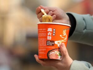 麻六记道歉！此前酸辣粉被曝发霉，遭开市客所有门店下架