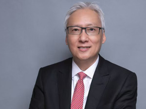 兆科眼科3个核心药物有望一年内获批 公司市净率低于1，是否被低估？ 创始人作出回应