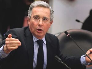 这国前总统被一审判处12年居家监禁，还被处以34亿比索罚金！什么情况？