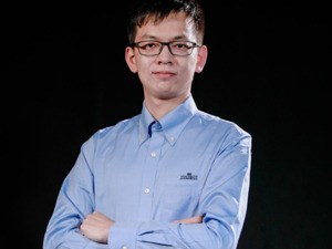 优艾智合联合创始人赵万秋：轮式机器人能完成工厂中七成任务，但复杂场景仍需双足机器人