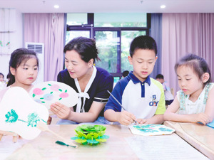 免费学前教育细则出炉 今年秋季学期起执行；民办幼儿园参照同类型公办园免除水平