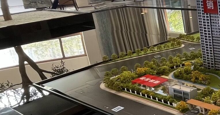 上海明确在2026年全面启动城中村整体改造项目；新世界发展澄清私有化：尚未有任何人士与公司接触 | 房产早参