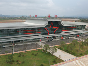 城市24小时 | 通航在即，又一座“双机场”城市来了