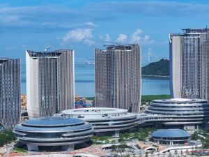 腾讯新总部“企鹅岛”预计下半年启用30%，未来可容纳超8万人办公，公共区域将面向公众开放