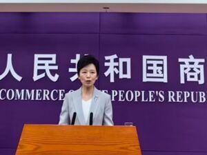 前7个月农村网络零售额同比增长6.4% 商务部：将促进电商与农村一二三产业深度融合