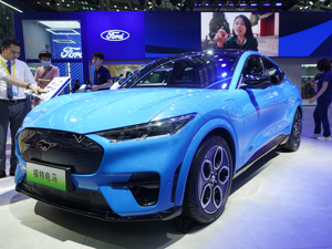 20亿美元翻修工厂！福特2027年将推首款平价电动车，欲与中国电动车企竞争