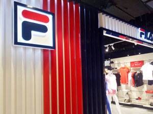 FILA斐乐2025年上半年营收近142亿元创新高，增长韧性从何而来？
