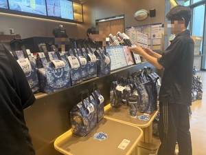 产业观察丨外卖补贴“散场”，七大品牌550亿元营收背后，茶饮咖啡高增长如何“续杯”？