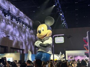 16万亿元消费潜力？迪士尼中国扩大零售团队，又看上了这一巨大群体